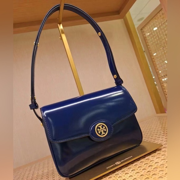 NWT Tory BurchWomen’s Robinson Spazzolato Leather Convertible Shoulder Bag